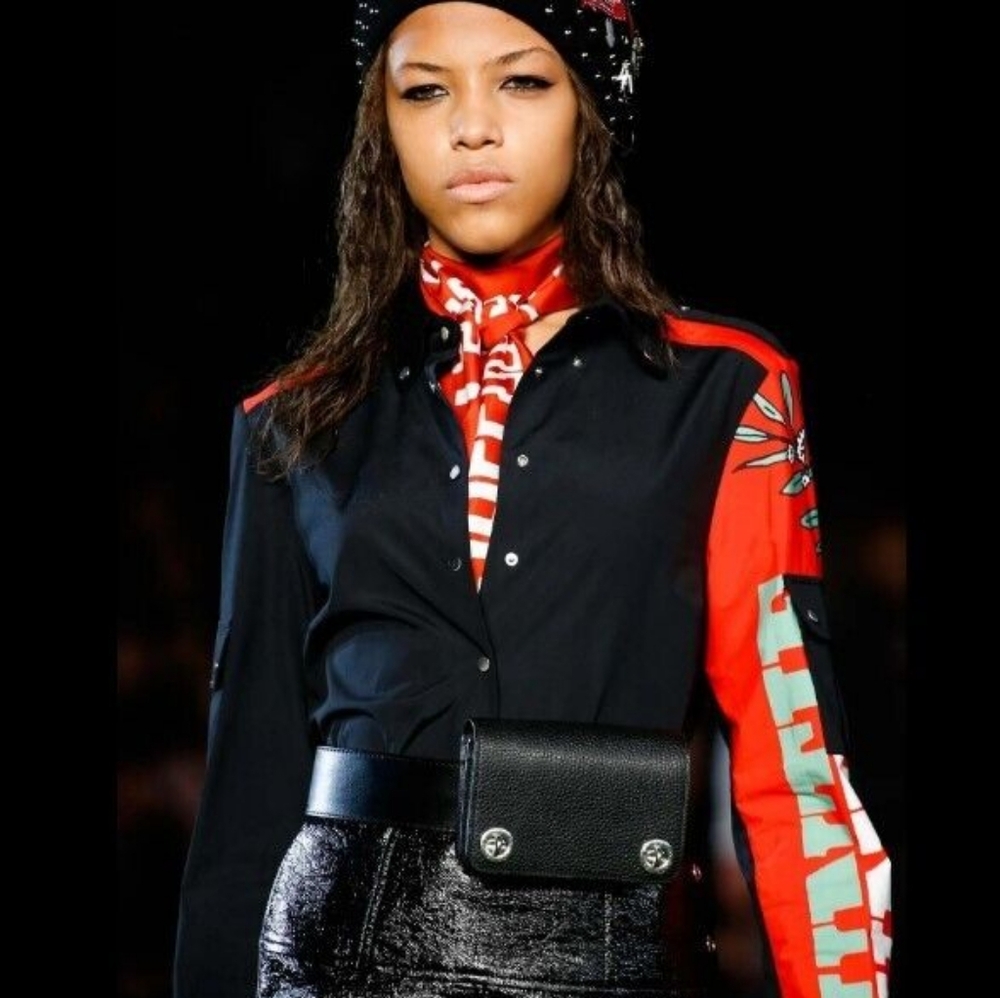 Marc Jacobs retro top
